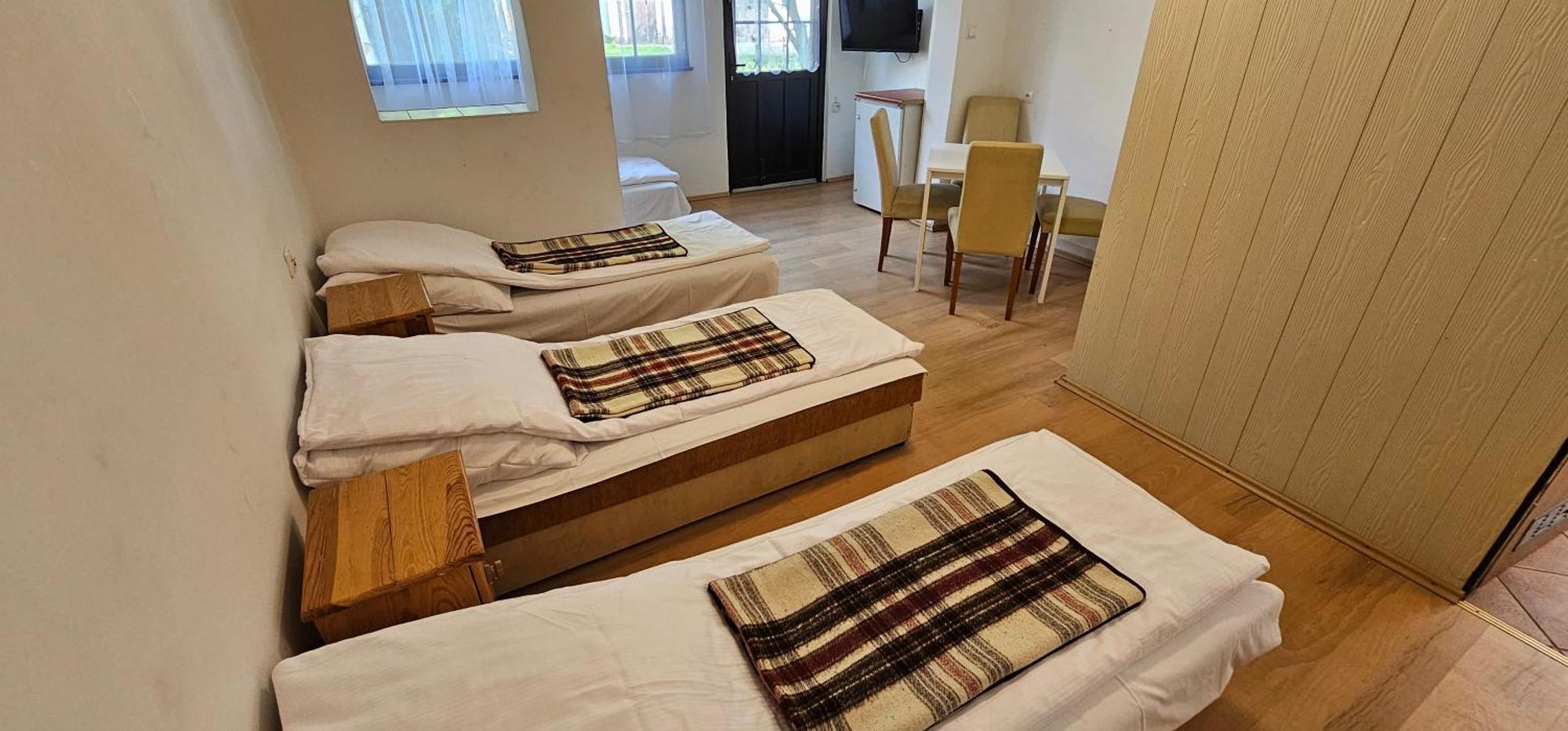 Keja II Hotel Леба Екстериор снимка