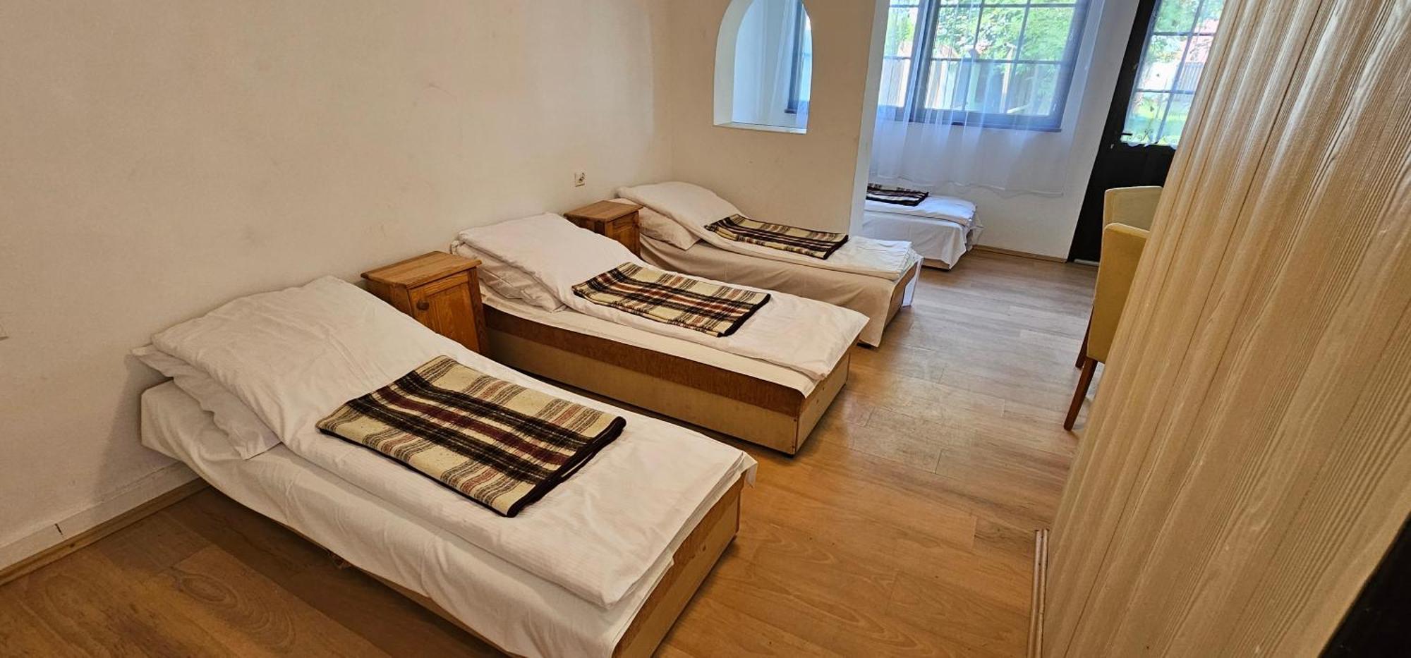 Keja II Hotel Леба Екстериор снимка