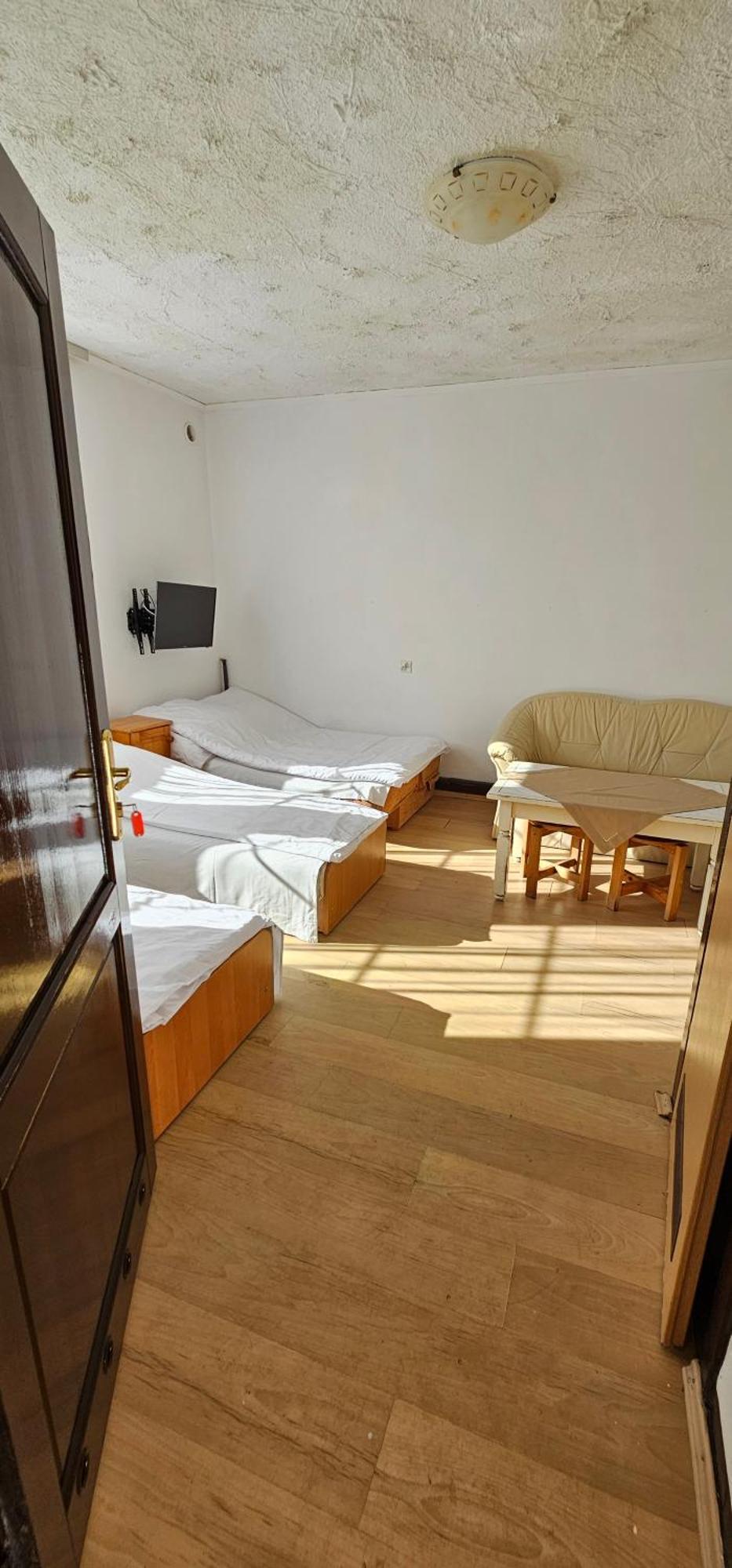 Keja II Hotel Леба Екстериор снимка